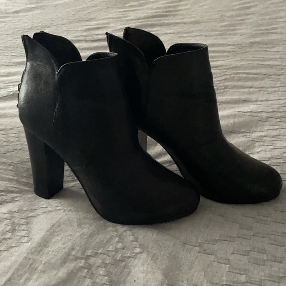 Steve Madden Shoes - Steve Madden booties
